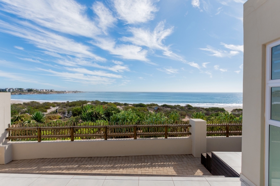 4 Bedroom Property for Sale in Britannia Bay Western Cape